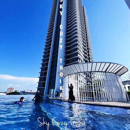 Sky Cozy Troika Residence, 1 Bedroom 4-6 Pax, 2 Bedrooms 6-8 Pax, Pool Vew, Sky & City View, Free Parking, Pool, Unlimited Wifi & Netflix كوتا بْهارو المظهر الخارجي الصورة