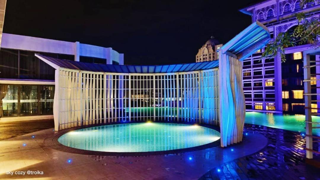 Sky Cozy Troika Residence, 1 Bedroom 4-6 Pax, 2 Bedrooms 6-8 Pax, Pool Vew, Sky & City View, Free Parking, Pool, Unlimited Wifi & Netflix كوتا بْهارو المظهر الخارجي الصورة