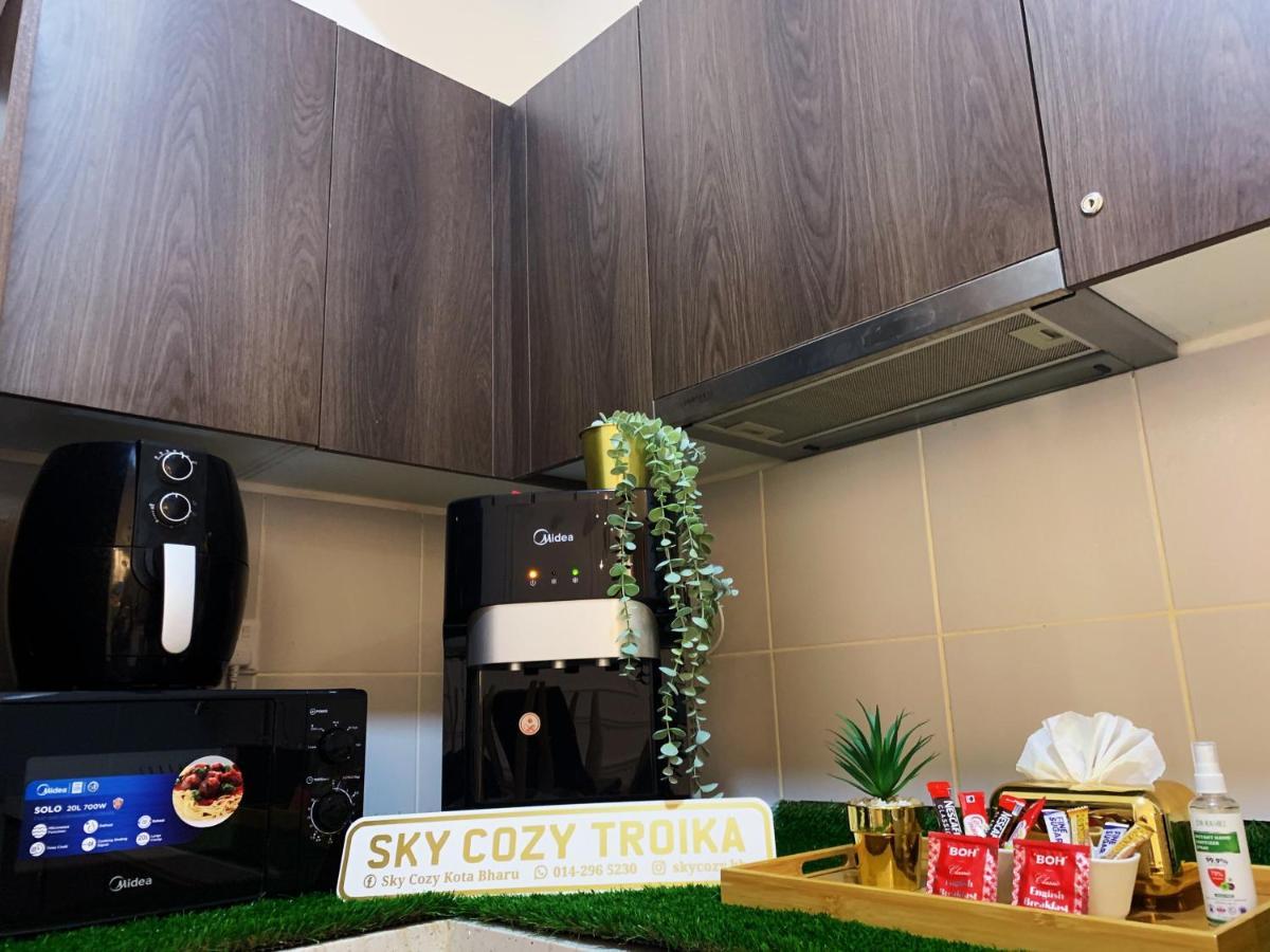 Sky Cozy Troika Residence, 1 Bedroom 4-6 Pax, 2 Bedrooms 6-8 Pax, Pool Vew, Sky & City View, Free Parking, Pool, Unlimited Wifi & Netflix كوتا بْهارو المظهر الخارجي الصورة