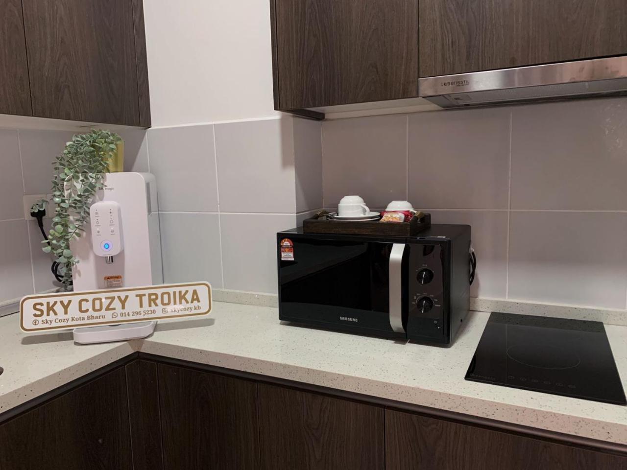 Sky Cozy Troika Residence, 1 Bedroom 4-6 Pax, 2 Bedrooms 6-8 Pax, Pool Vew, Sky & City View, Free Parking, Pool, Unlimited Wifi & Netflix كوتا بْهارو المظهر الخارجي الصورة