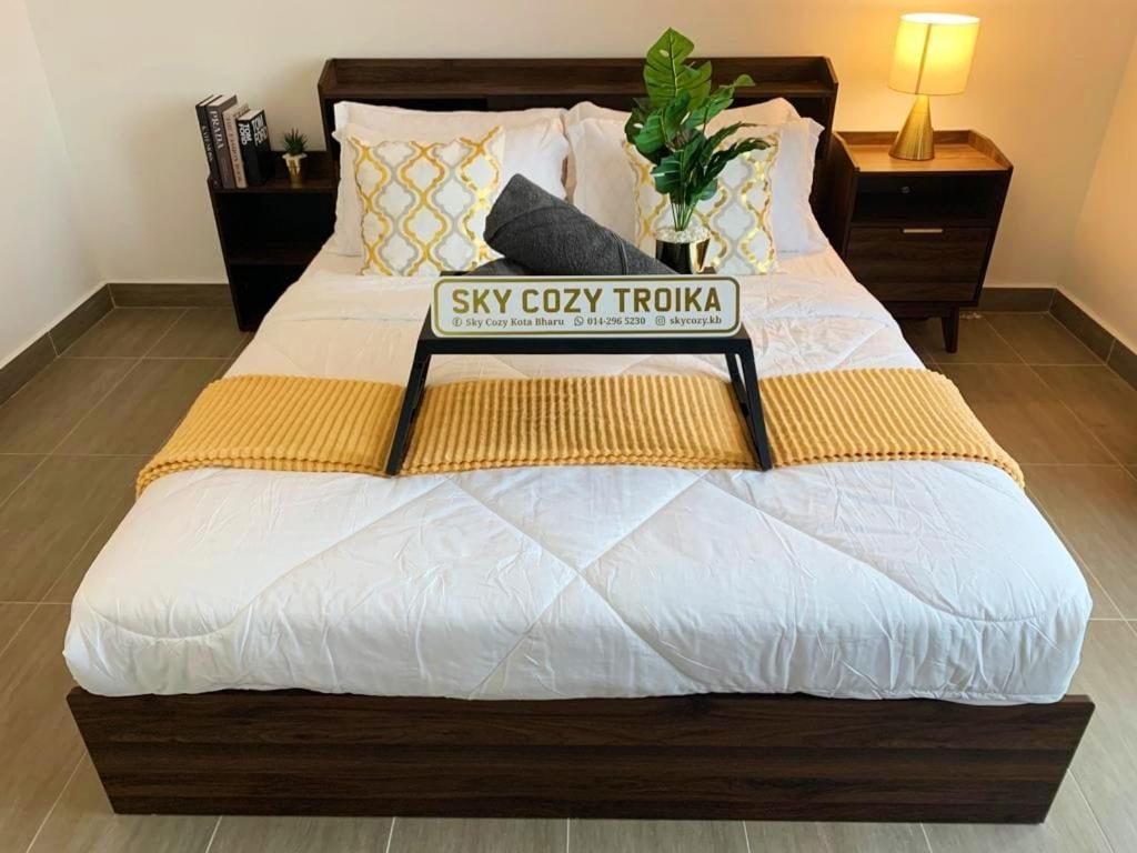 Sky Cozy Troika Residence, 1 Bedroom 4-6 Pax, 2 Bedrooms 6-8 Pax, Pool Vew, Sky & City View, Free Parking, Pool, Unlimited Wifi & Netflix كوتا بْهارو المظهر الخارجي الصورة
