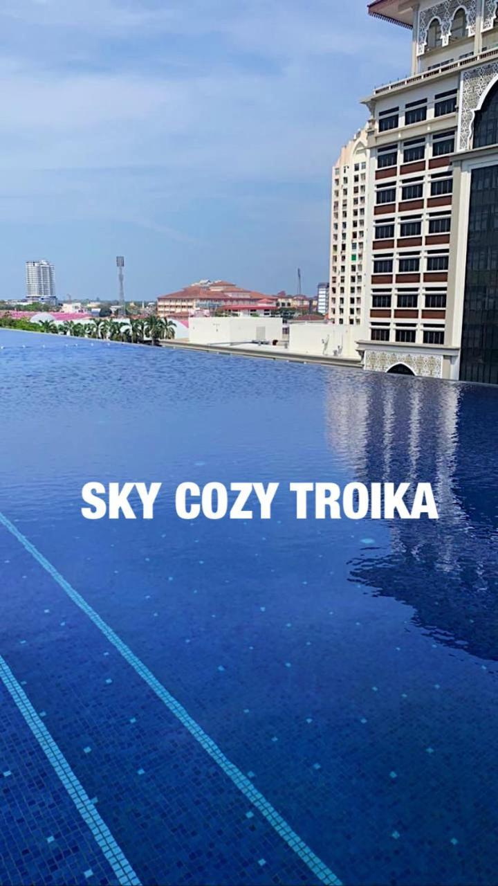 Sky Cozy Troika Residence, 1 Bedroom 4-6 Pax, 2 Bedrooms 6-8 Pax, Pool Vew, Sky & City View, Free Parking, Pool, Unlimited Wifi & Netflix كوتا بْهارو المظهر الخارجي الصورة