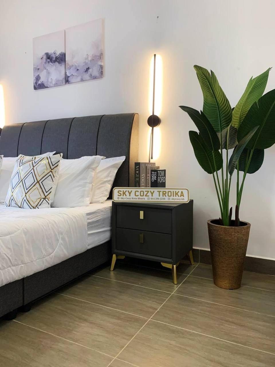 Sky Cozy Troika Residence, 1 Bedroom 4-6 Pax, 2 Bedrooms 6-8 Pax, Pool Vew, Sky & City View, Free Parking, Pool, Unlimited Wifi & Netflix كوتا بْهارو المظهر الخارجي الصورة
